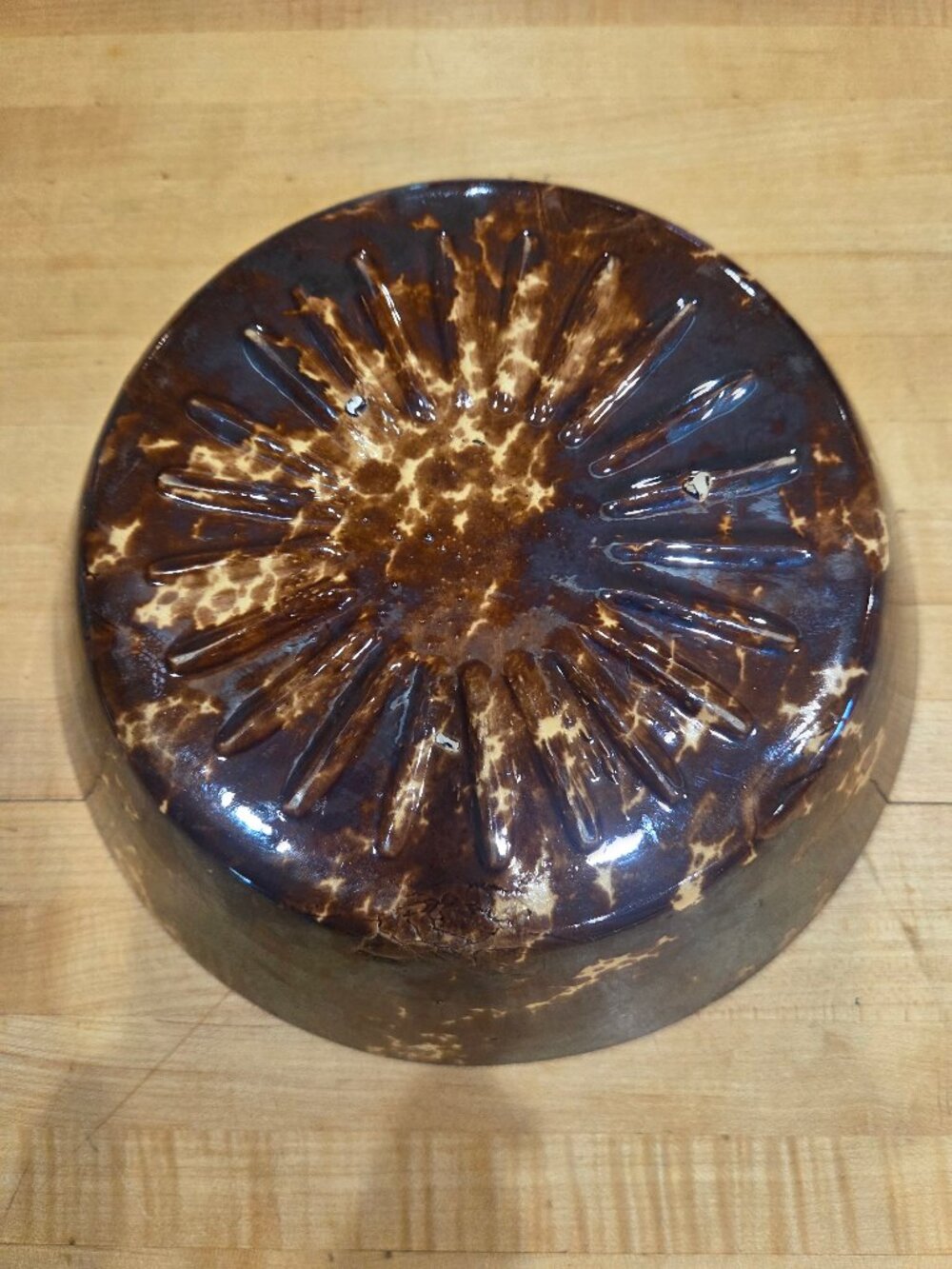 Antique 19th Century Rockingham Glaze Sunburst Ribbed Yellow Ware Bowl 9 Inch